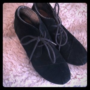 Women’s toms wedge bootie